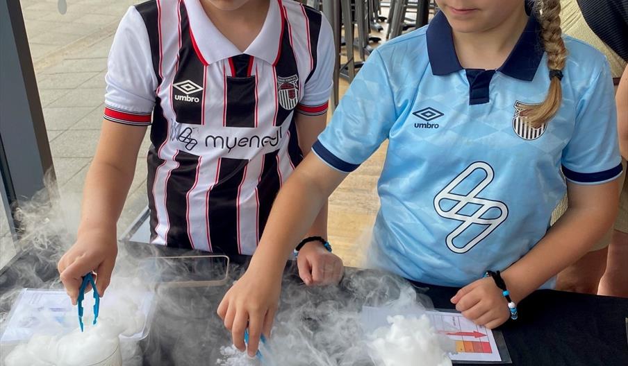 Lab Rascals: Dry Ice Magic